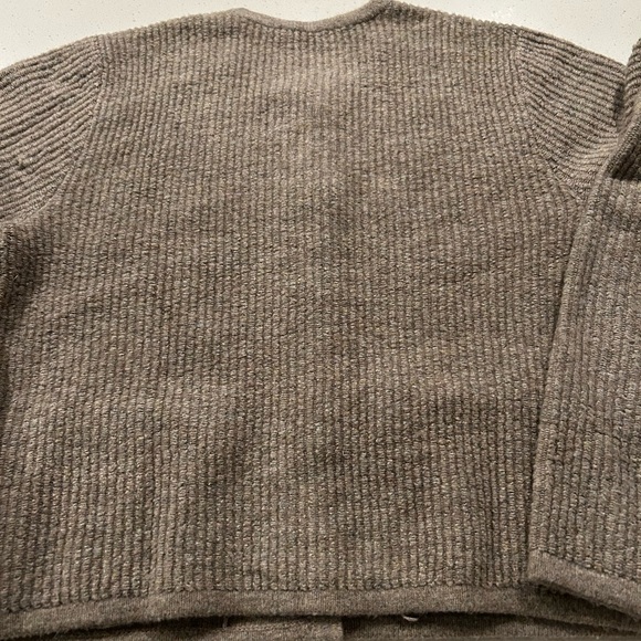 Abercrombie & Fitch Taupe Knit Sweater - Picture 4 of 5